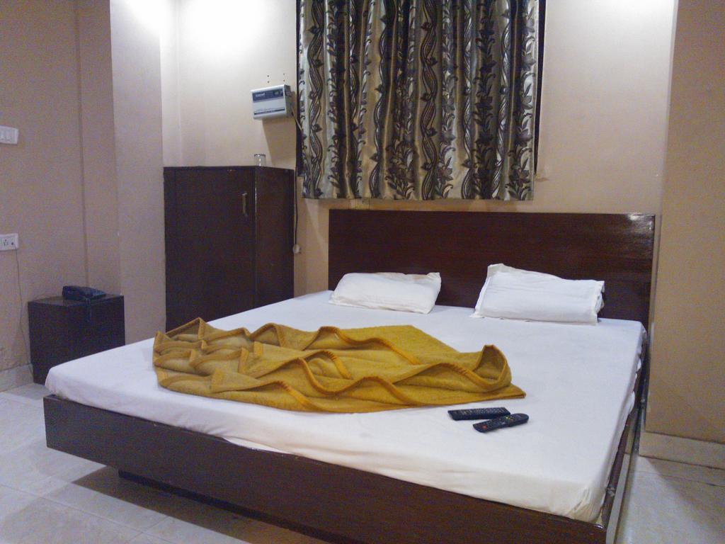 Hotel Hridey Inn Nowe Delhi Zewnętrze zdjęcie
