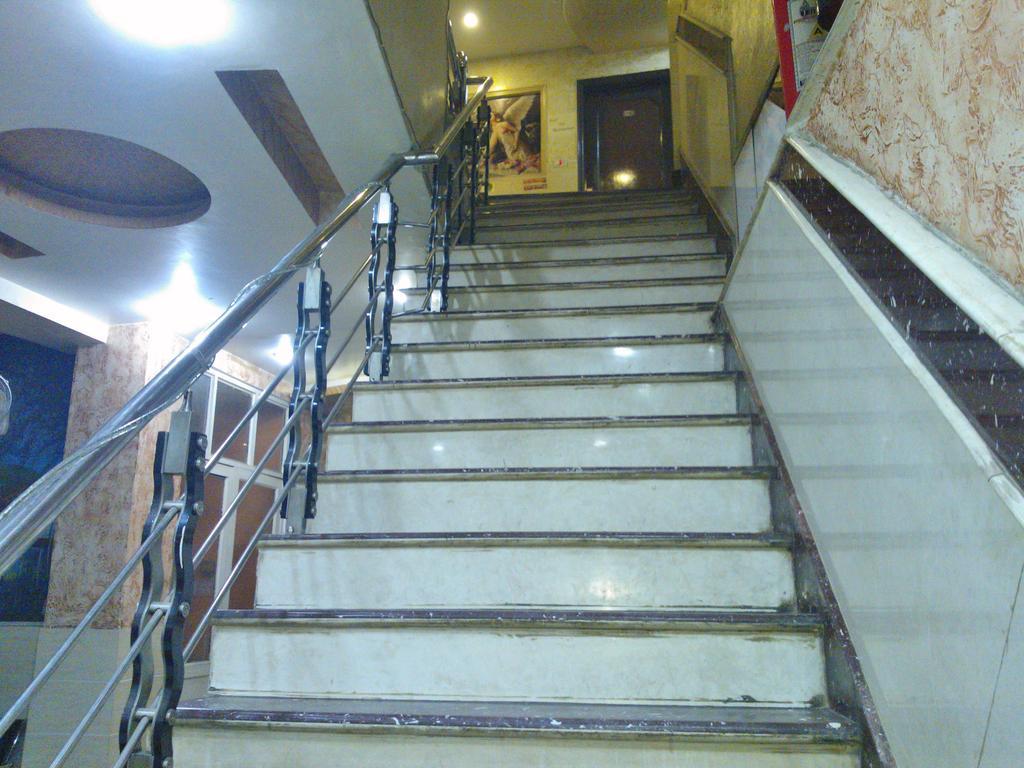 Hotel Hridey Inn Nowe Delhi Zewnętrze zdjęcie