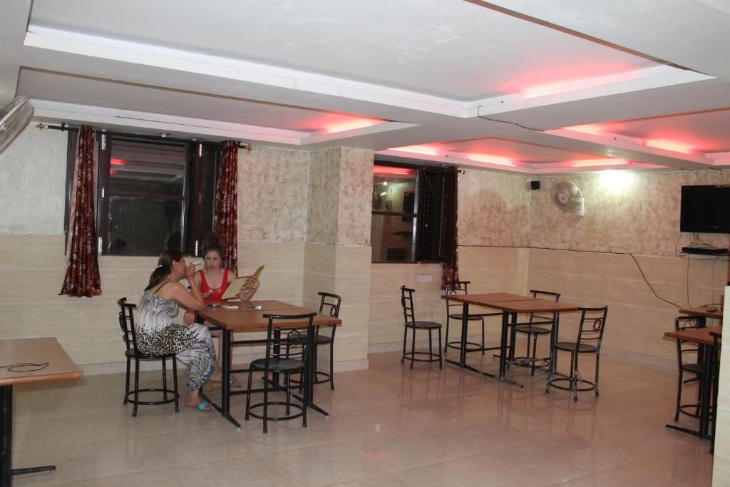 Hotel Hridey Inn Nowe Delhi Zewnętrze zdjęcie